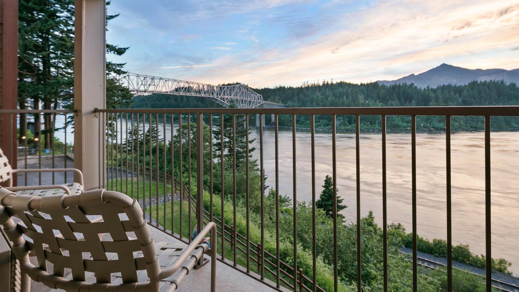 Best Western Plus Columbia River Inn Cascade Locks Bagian luar foto