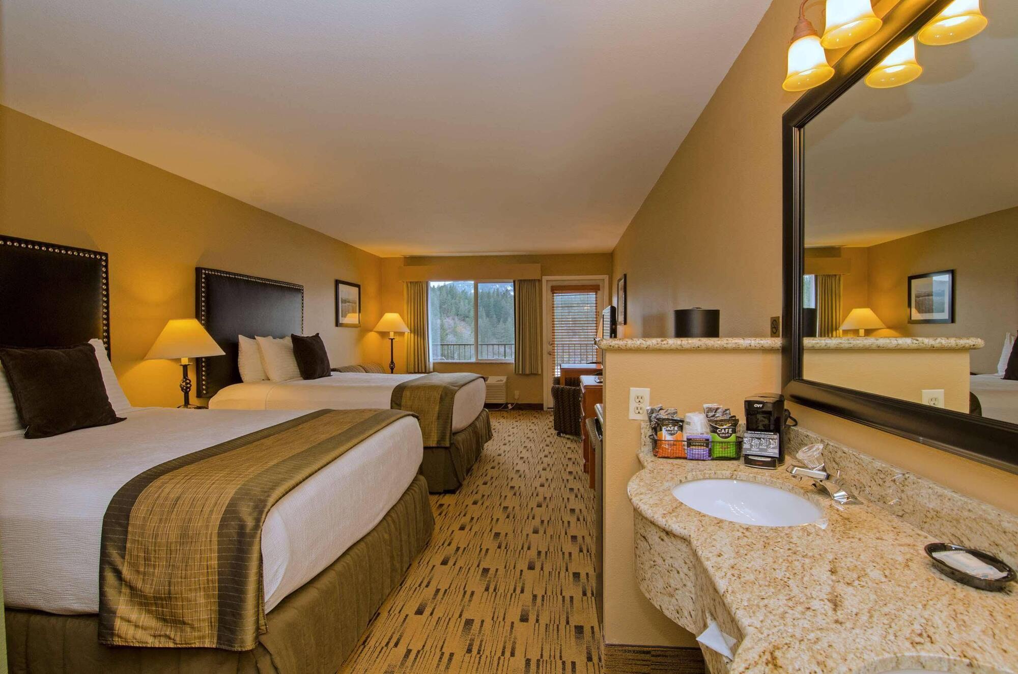 Best Western Plus Columbia River Inn Cascade Locks Bagian luar foto